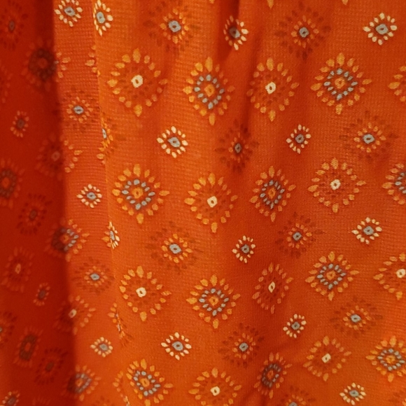 ⭐SOLD⭐Sheer Red Button-down top - Picture 2 of 4